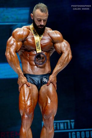 CLASSIC PHYSIQUE 178